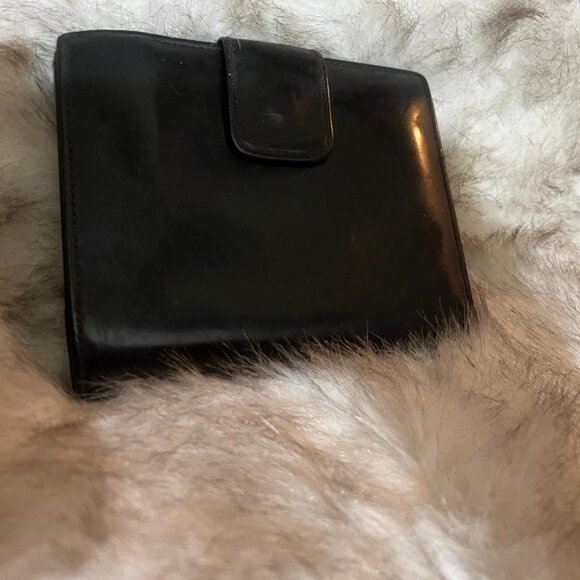 GUCCI BLACK WALLET - Picture 2 of 3
